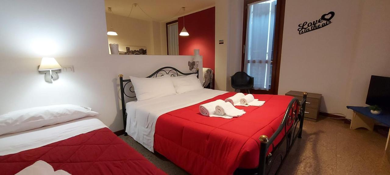 Marconi Rooms Loggia Delle Erbe Верона Экстерьер фото
